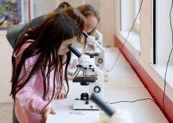 Jenas Groesste Schule Feierte 10 Jaehriges 15